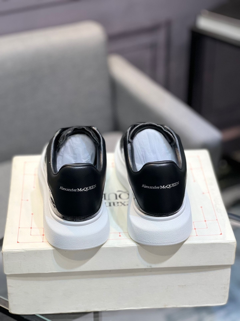 Alexander Mcqueen Casual Shoes